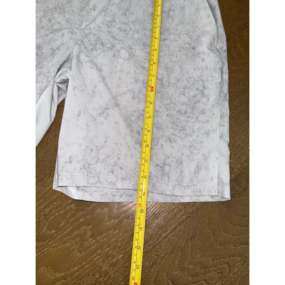 Lululemon Pace Breaker Shorts Mens Large White Grey Marble Print Athletic Run - Picture 7 of 9